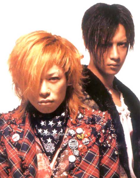 Kyo-Tosh-blanc